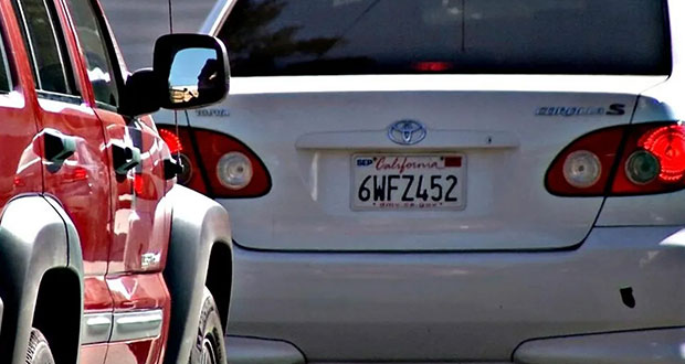 Habrá condonación de tenencia para “autos chocolate” regulados en Puebla