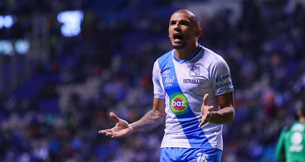 La primera baja; Juan Pablo Segovia se despide del Club Puebla