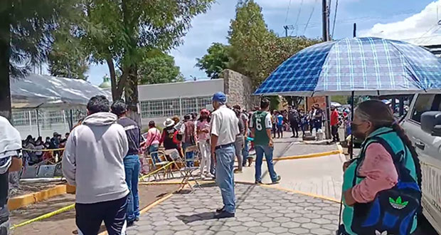 Largas filas para vacunar a niños contra Covid; “vale la pena esperar”