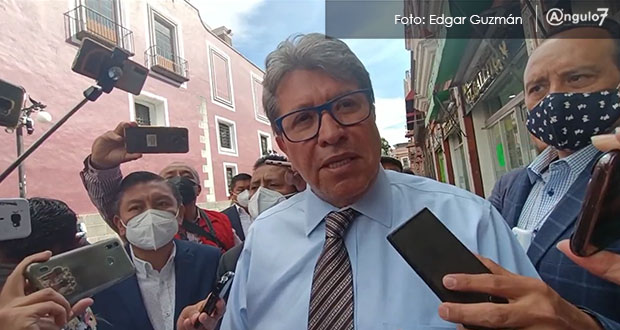 Monreal critica a Morena en Puebla; le pide estar más cerca del gobernador