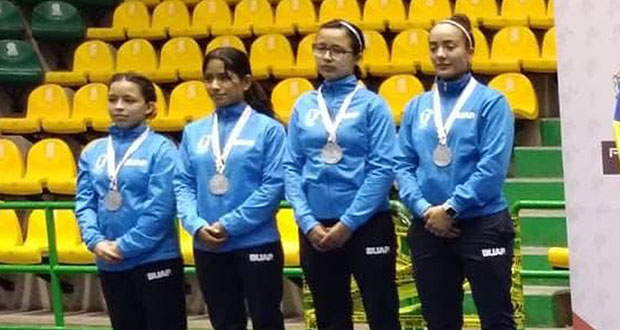 Quinta medalla para BUAP en Universiada; esgrimistas consiguen plata