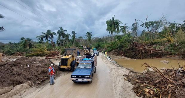 SICT restablece 150 caminos y puente afectados por Agatha en Oaxaca