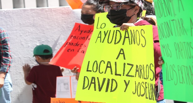 Familiares de pareja desaparecida en La Cuchilla protestan ante fiscalía