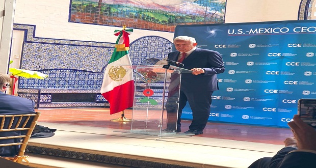 AMLO se reúne con empresarios de EU; reitera nuevo “plan bracero”