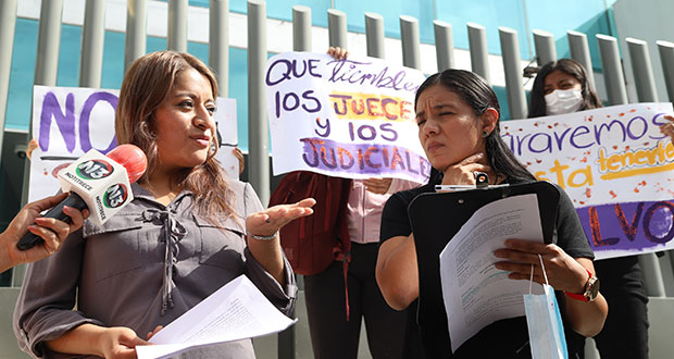 Ante FGE, Miriam pide localizar a sus hijas; su expareja se las llevó