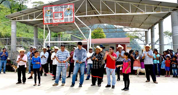 Abren cancha de usos múltiples en Huitzilan