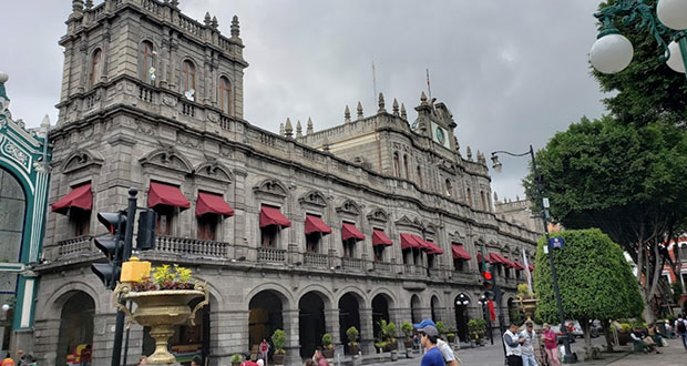 Ayuntamiento de Puebla pagará 125 mdp por seguros a trabajadores y vehículos