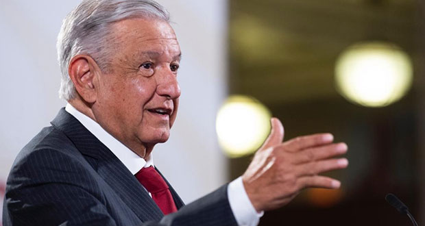 Destaca AMLO nacionalización de industria eléctrica en Francia
