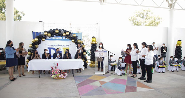 Encabezan DIF y Tlatehui graduación de CAIC, generación 2019-2022