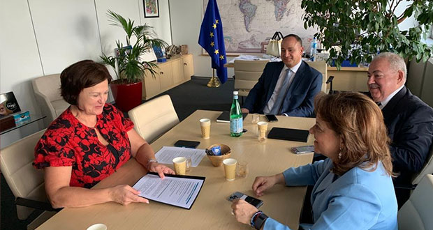 México presenta a UE proyecto para mejorar sector farmacéutico