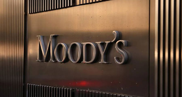 Moody’s mejora perspectiva de México, pero baja calificación crediticia