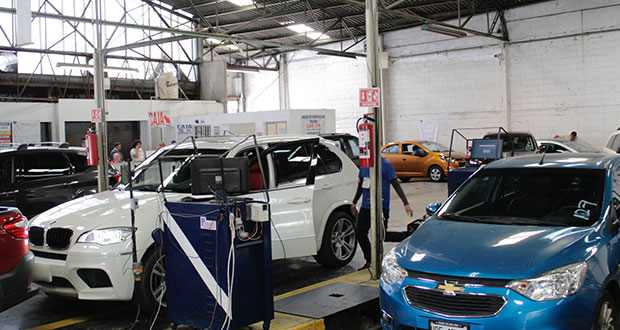 Verificentros en Puebla avanzan aunque hay falta de insumos: Manrique