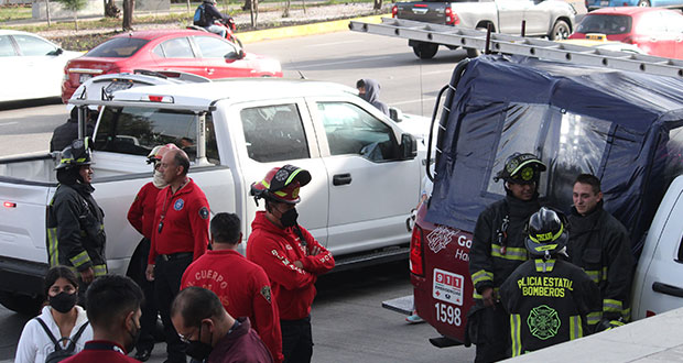 Se incendia edificio en la Atlixcáyotl; no hay lesionados  