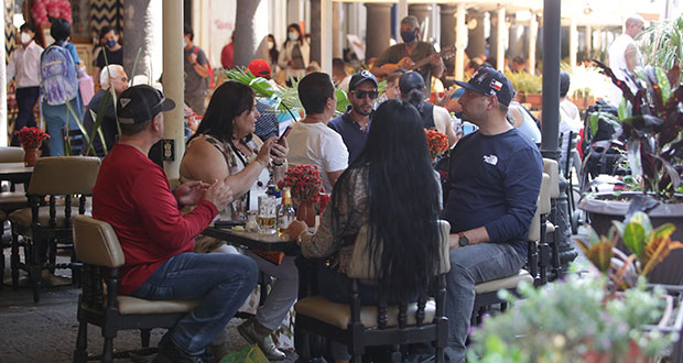 A 2 años de Covid, sector restaurantero en Puebla, recuperado al 100%