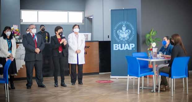 Abre cafetería del Hospital Universitario para personal y público