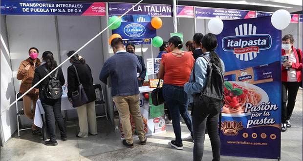 Ayuntamiento de Puebla realiza 1ra Feria del Empleo; mil 323 vacantes para gente sin estudios