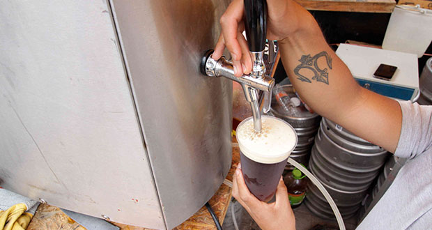 Cerveza en Puebla, artesanal o comercial, es sabor y fuente de empleo 