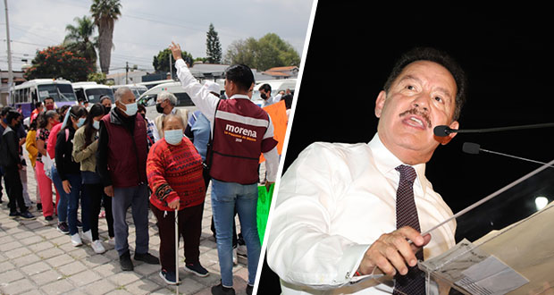 Con acarreo e invitados partidistas, Mier da informe legislativo en Puebla