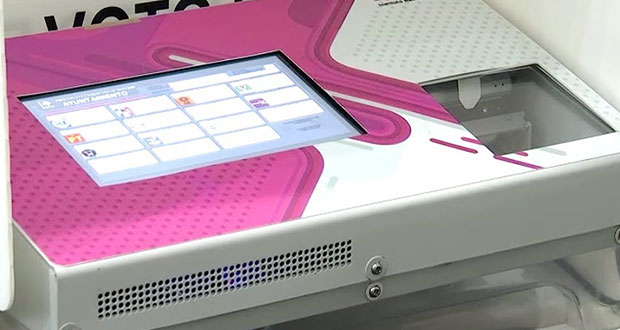 Discuten uso de urnas electrónicas en foro por reforma electoral