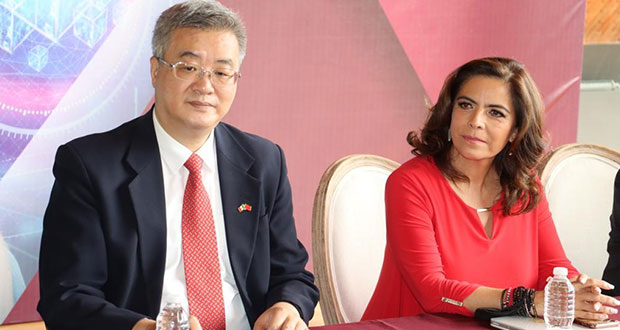 Economía y embajador evalúan fortalecer empresas de China en Puebla