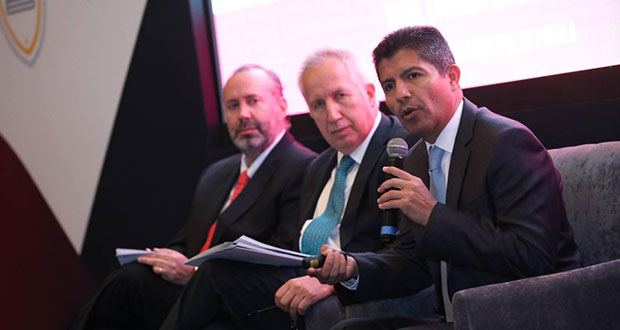 Eduardo Rivera participa en Congreso de Innovación Municipal en CDMX