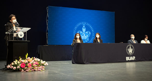 En FCC de BUAP, 8 de cada 10 alumnos aprueban Ceneval, destacan