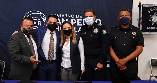 En San Pedro, dan becas a policías para continuar sus estudios