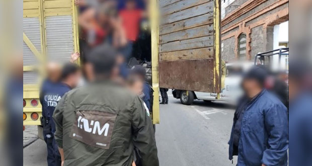 En carretera Oaxaca-Izúcar, rescatan a 116 migrantes; 9 son menores
