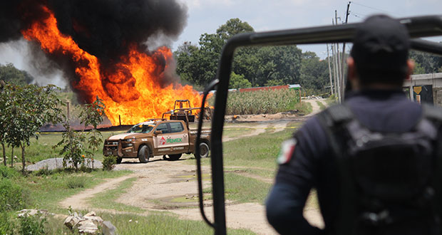 Explota ducto de Pemex en Amozoc, deja 3 casas con daños graves; sin heridos