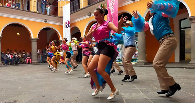 IMSS de Puebla ofrece festival artístico para adultos mayores en su día