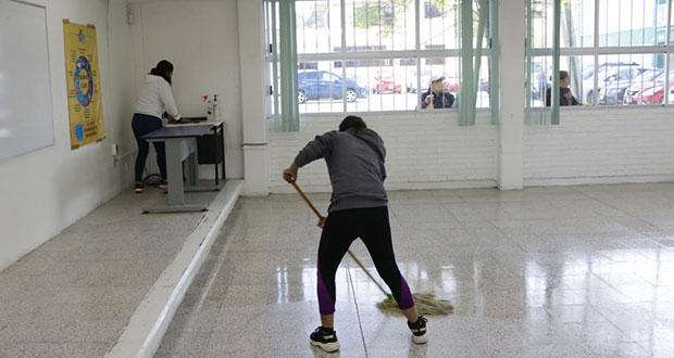Inician jornada de limpieza en escuelas públicas y privadas de Puebla