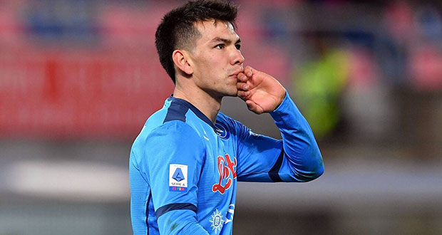 No lo quieren: afición del Napoli pide salida del “Chucky” Lozano