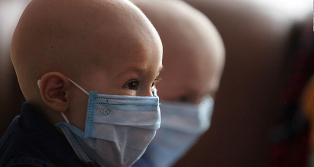 Proponen fondo para atender a menores con cáncer en Puebla