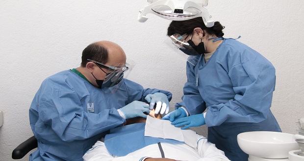 Issstep da prótesis dentales a 23 adultos mayores en Huauchinango