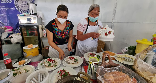 Restaurantes en Puebla suben ventas hasta 50% por chiles en nogada: Canirac