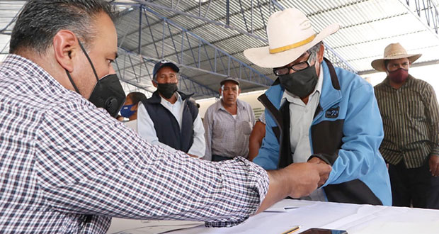 SDR da 207 cheques a productores de la Mixteca afectados por sequía