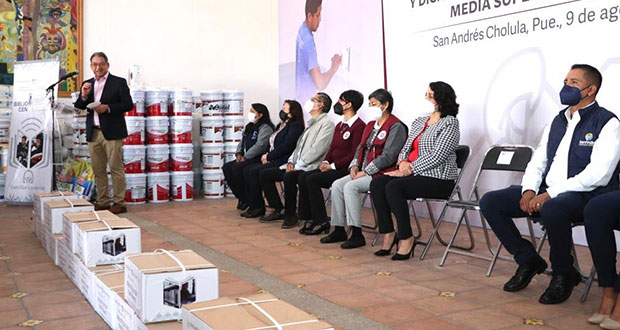 SEP beneficia a 12 escuelas de educación media y superior en Puebla