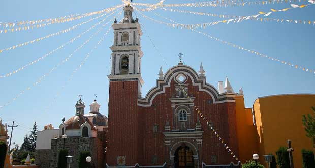 Vecinos de Tonantzintla piden consultar a todos para reparación de plaza