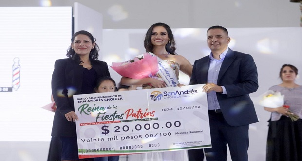 Carolina Solana, reina de fiestas patrias de San Andrés Cholula