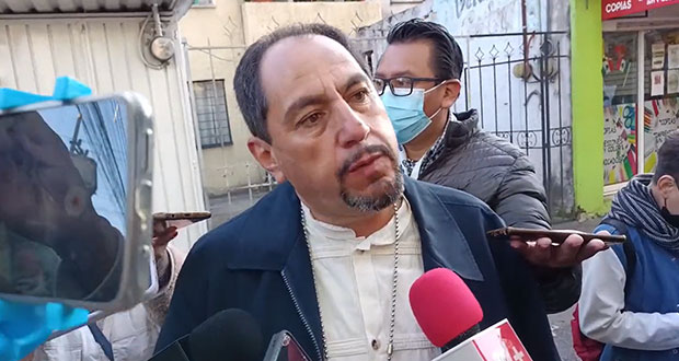 Comuna llama a reportar comercios que obstruyan calle; van 20 sancionados
