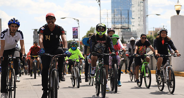 En rodada por Día Mundial sin Auto, piden más seguridad para ciclistas
