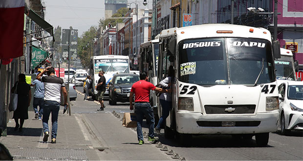 Obsoletas, 90% de unidades de transporte público en Puebla: Bracamonte