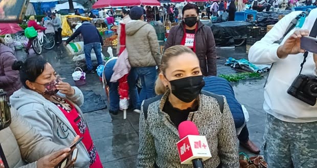 En Plaza de la Concordia, Angón inaugura tradicional trueque en Cholula