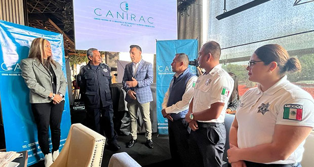 Por su labor, Canirac reconoce a 12 policías en San Andrés