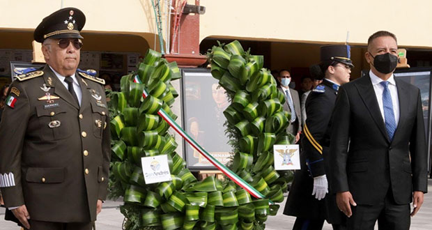 Realizan ceremonia cívica por gesta heroica en San Andrés Cholula