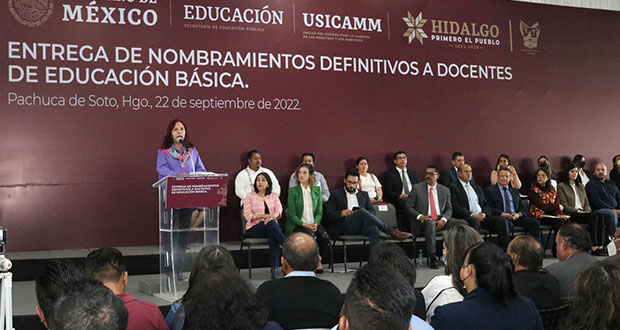 SEP federal basifica a más de 650 mil maestras y maestros