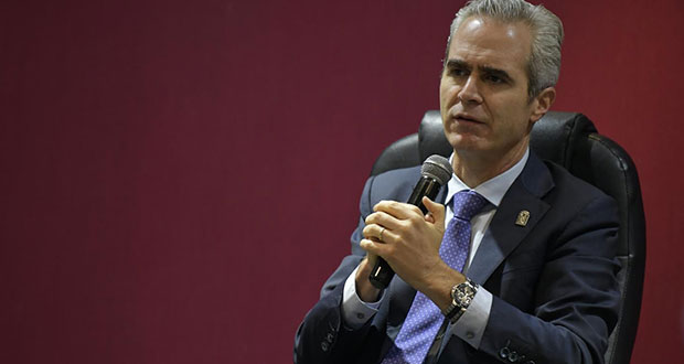 Sector servicios crece en Puebla, pero hay incertidumbre: rector de Upaep