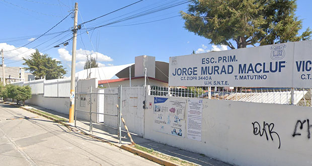 Separan a maestro acusado de abuso en escuela de Bosques de Manzanilla