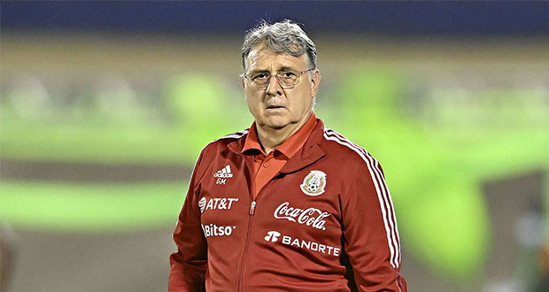 “Tata” Martino desata polémica al llamar a “Tri” a jugadores lesionados