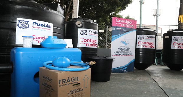 Comuna entrega 62 biodigestores en Azumiatla; inversión de 4.4 mdp